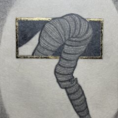 小窓から入った人