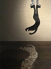 悲しんでいるのか 笑っているのか  喜んでいるのか 怒っているのか  男なのか 女なのか